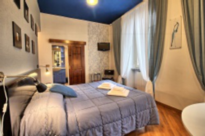 Room 7 of 528