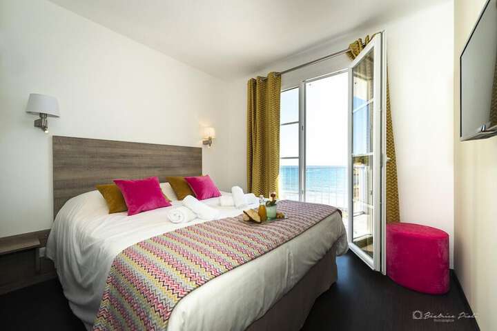 Room 6 of 21