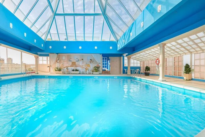 Hotel with Pool