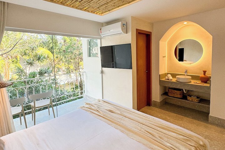 Room 40 of 108