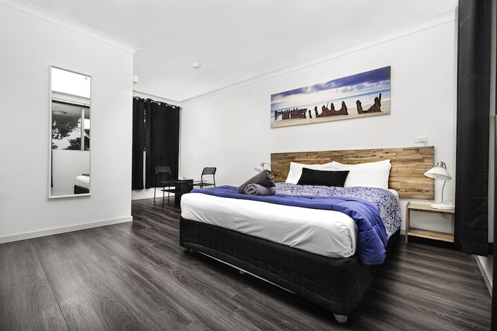 Room 15 of 31