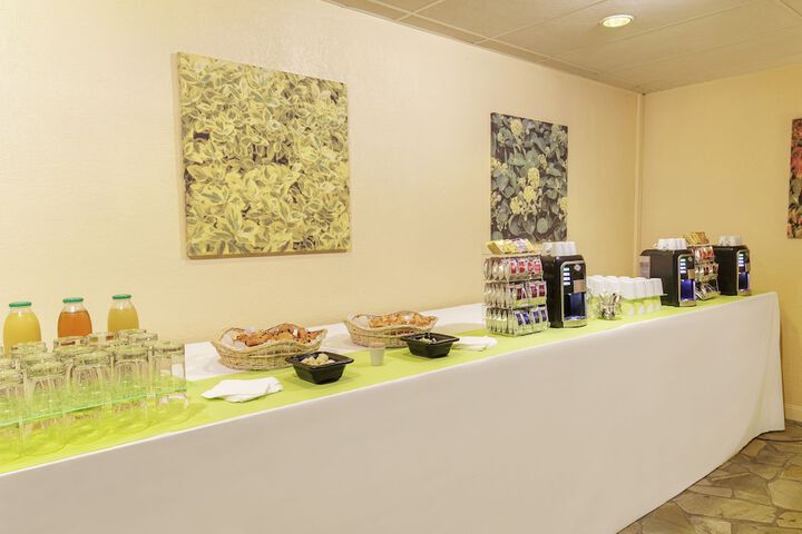 Dining 113 of 137