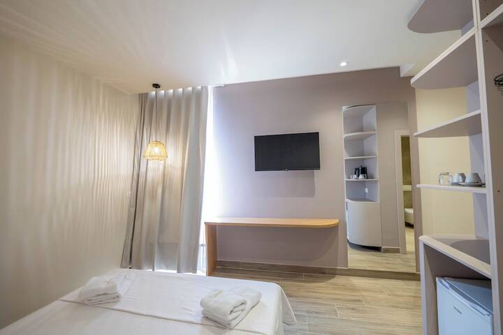 Room 16 of 175