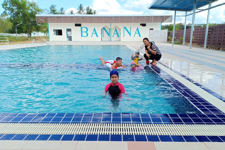 Pool 14 of 38