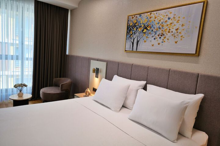 Room 32 of 71