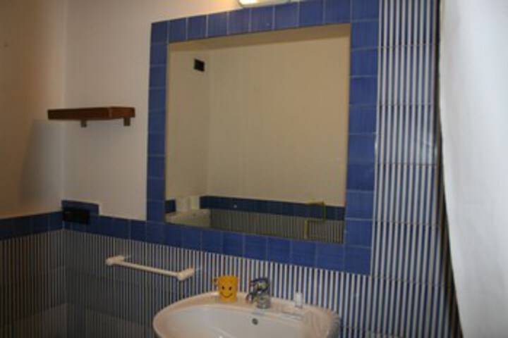 Room 4 of 26