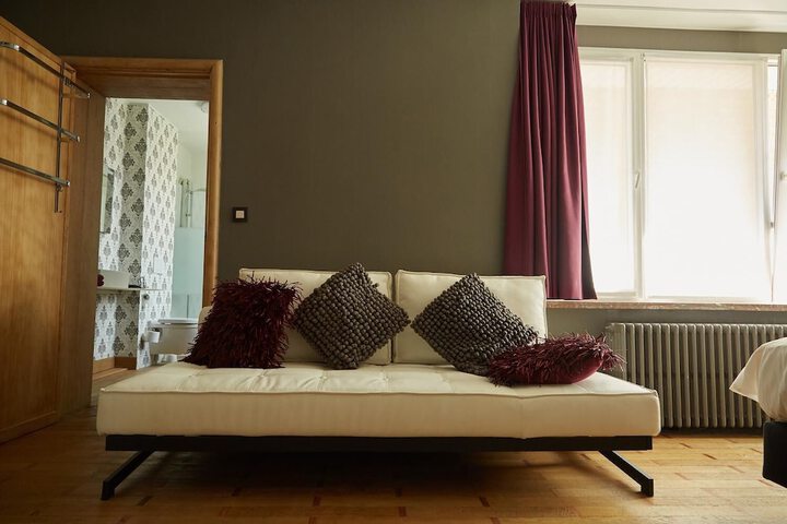 Room 28 of 41