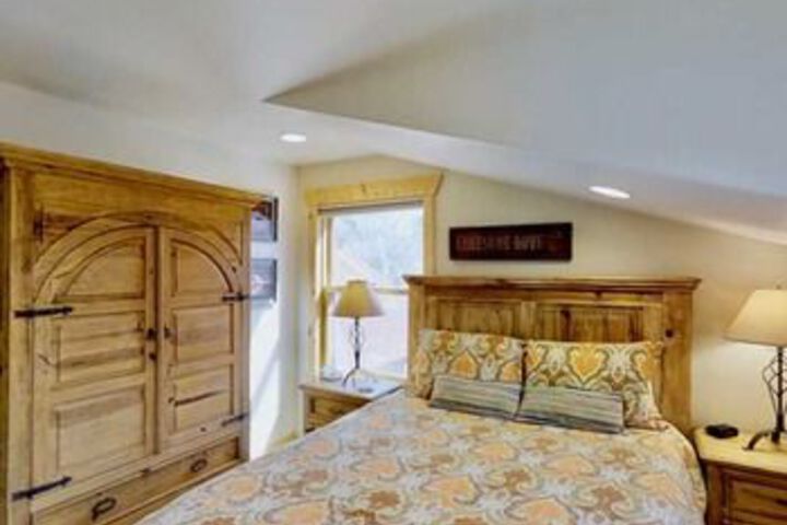 Room 15 of 65