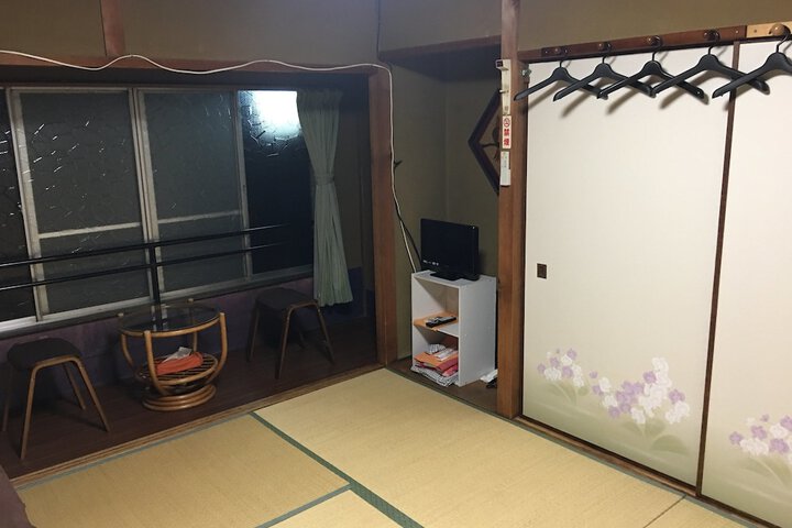 Room 5 of 29