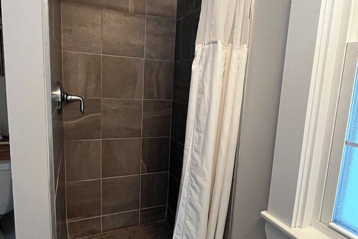 Room 42 of 64
