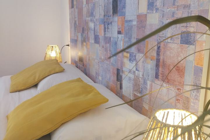 Room 48 of 94