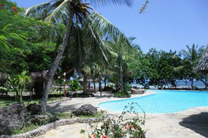 Pool 43 of 60