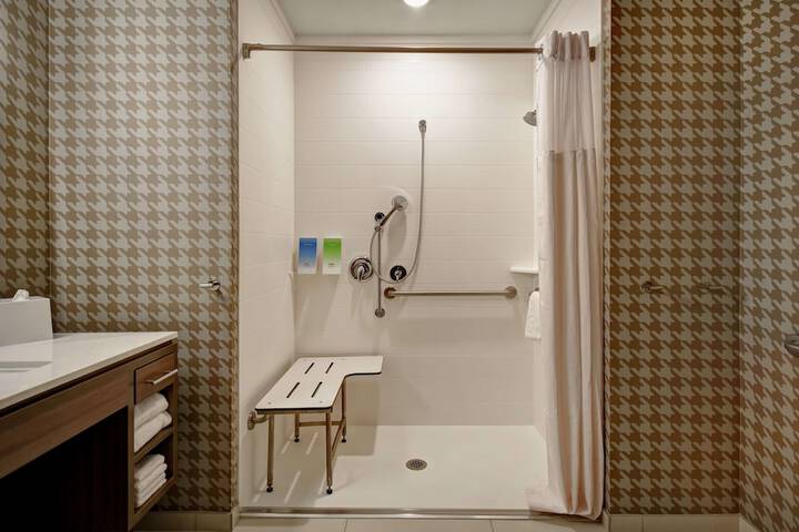 Bathroom shower
