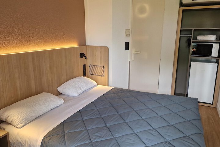 Room 5 of 43
