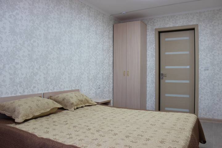 Room 2 of 16