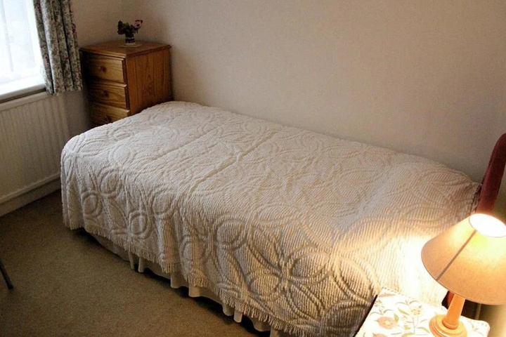 Room 3 of 9