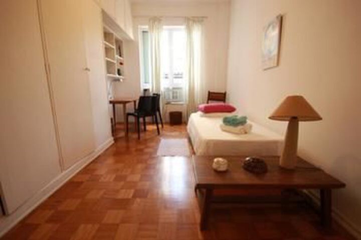 Room 15 of 35