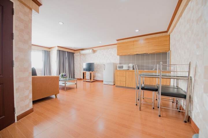 Room 10 of 20