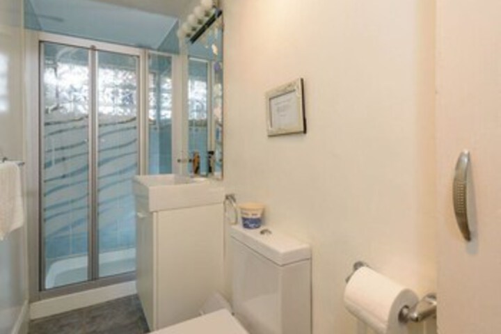 Room 3 of 26