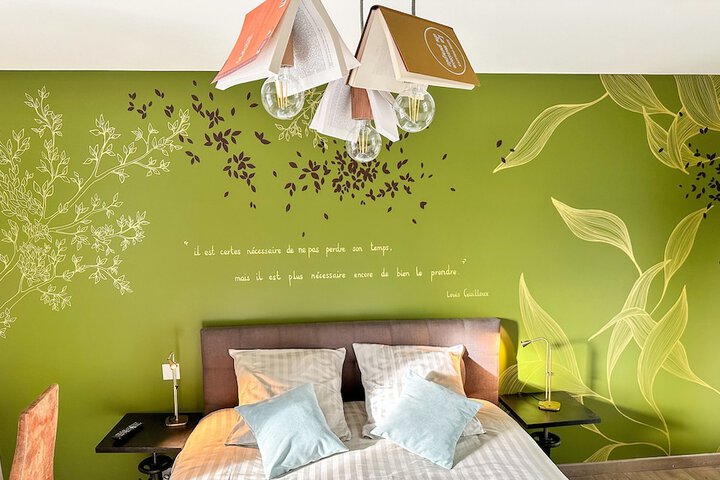 Room 18 of 40