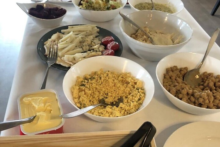 Dining 18 of 27