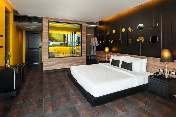 Room 30 of 89