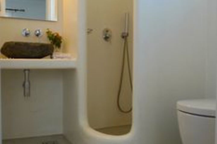 Room 6 of 31
