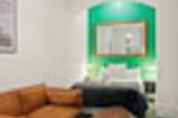 Room 92 of 318