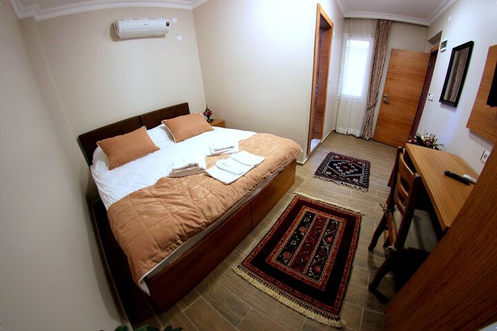 Room 13 of 41