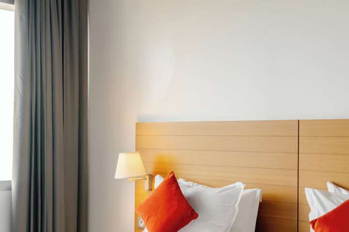 Room 19 of 74