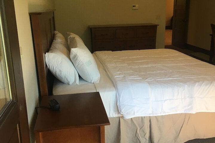 Room 55 of 186