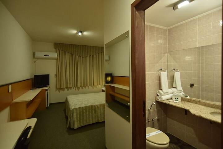 Room 2 of 12