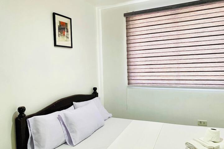 Room 9 of 17