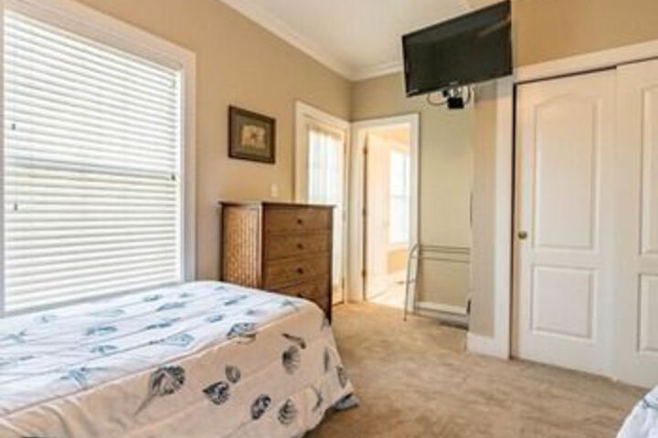 Room 10 of 44