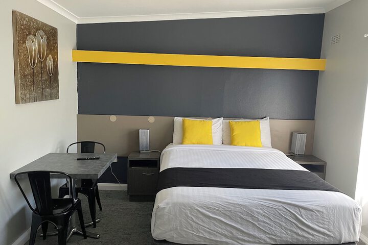 Room 43 of 78