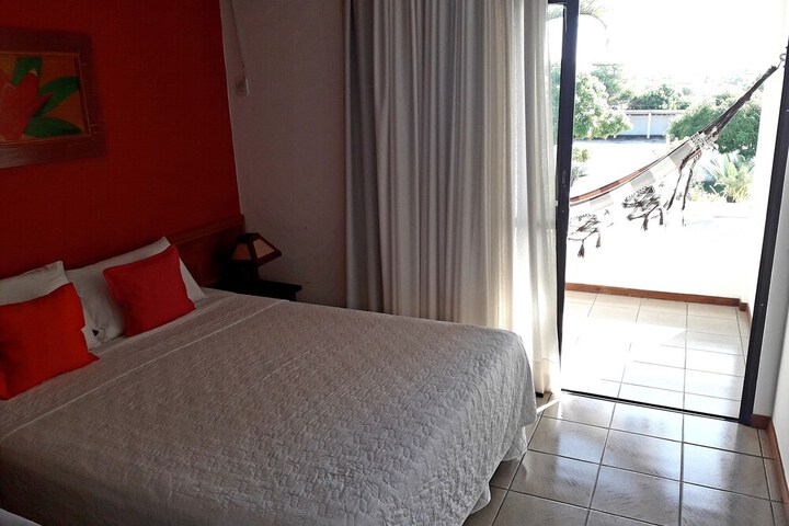 Room 10 of 68