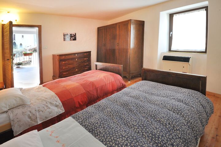 Room 9 of 56