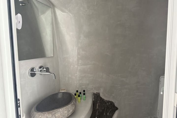 Room 57 of 74