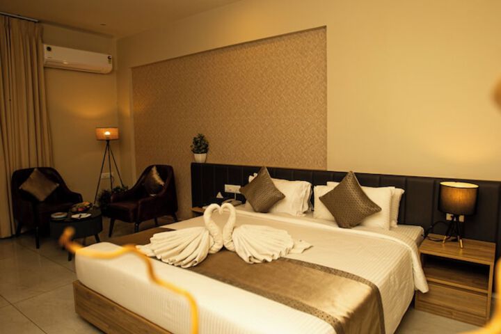 Room 17 of 97