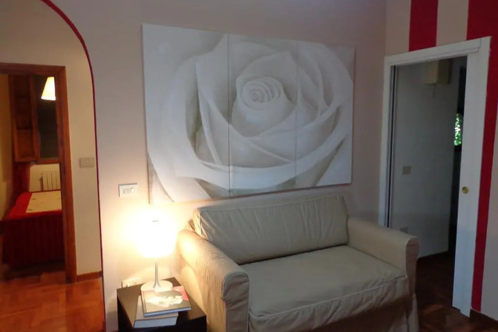 Room 2 of 11