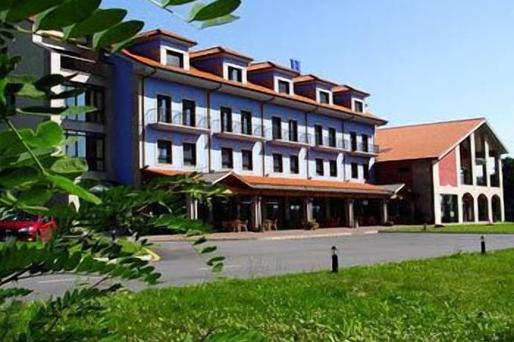 Image of Cristina