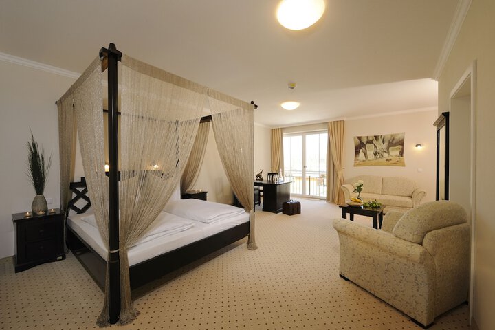 Room 21 of 66