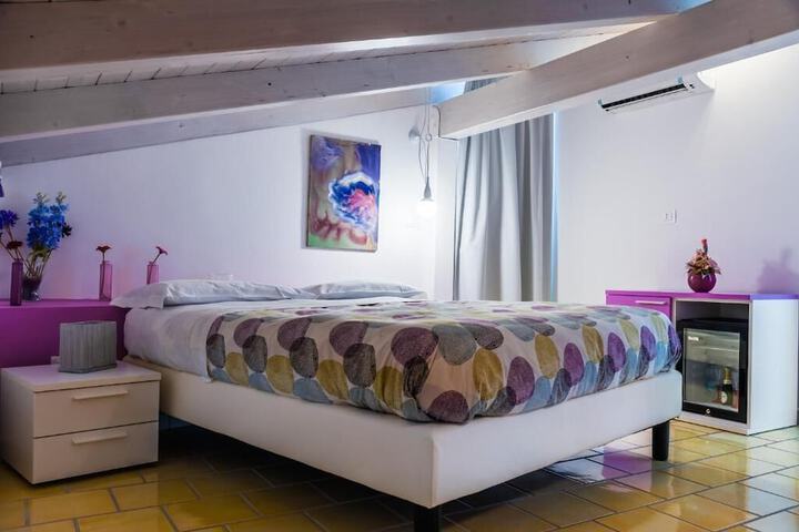 Room 16 of 113