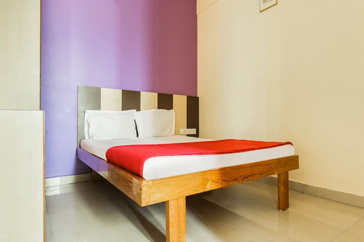 Room 18 of 32
