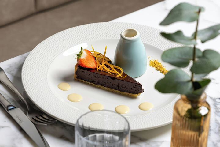 Dining 79 of 126