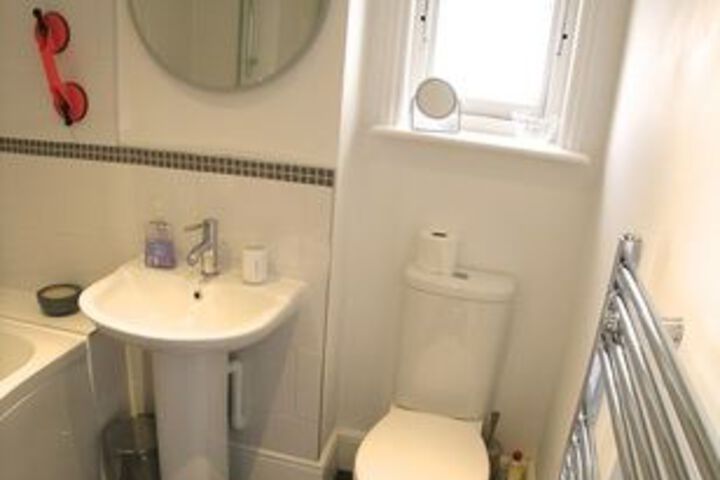 Room 6 of 23