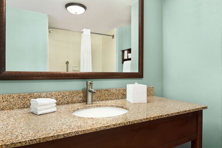 Room 34 of 67