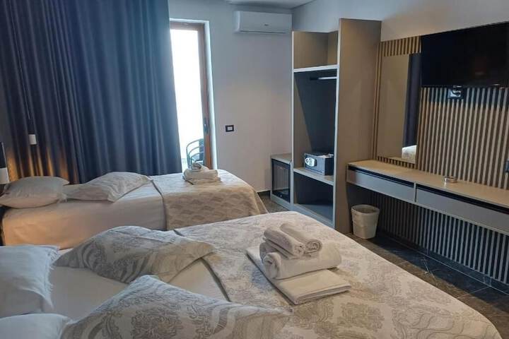 Room 46 of 109
