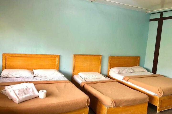 Room 10 of 24