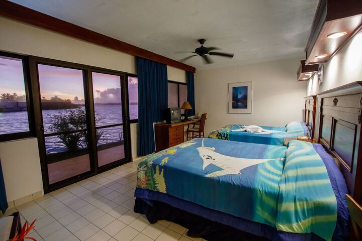 Room 14 of 34